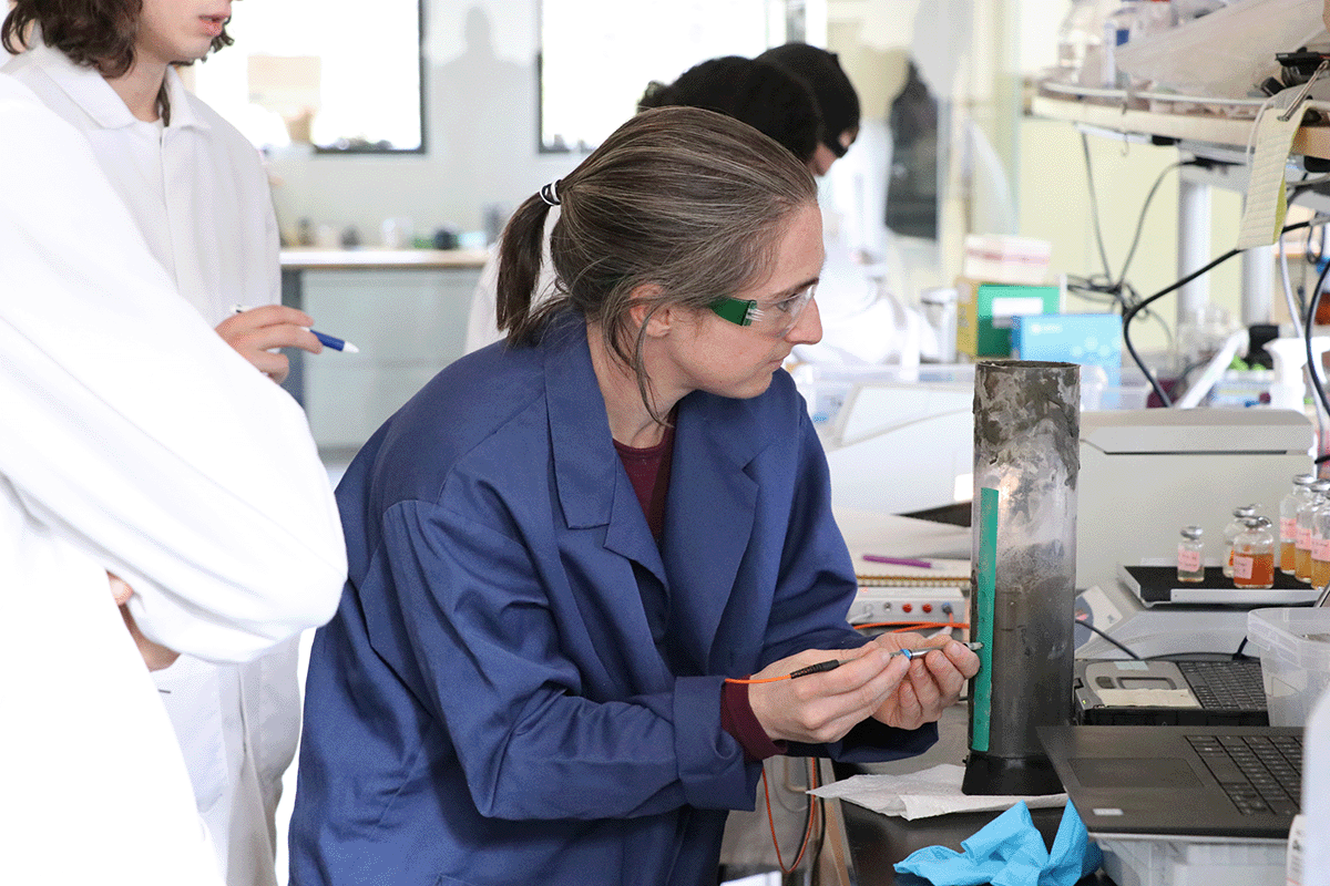 Bigelow staff analyzing collected sediment