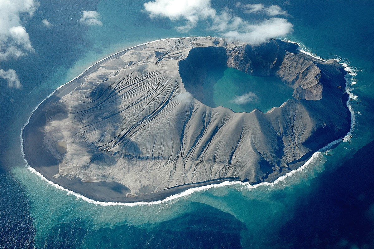 Volcano Kasatochi from the air