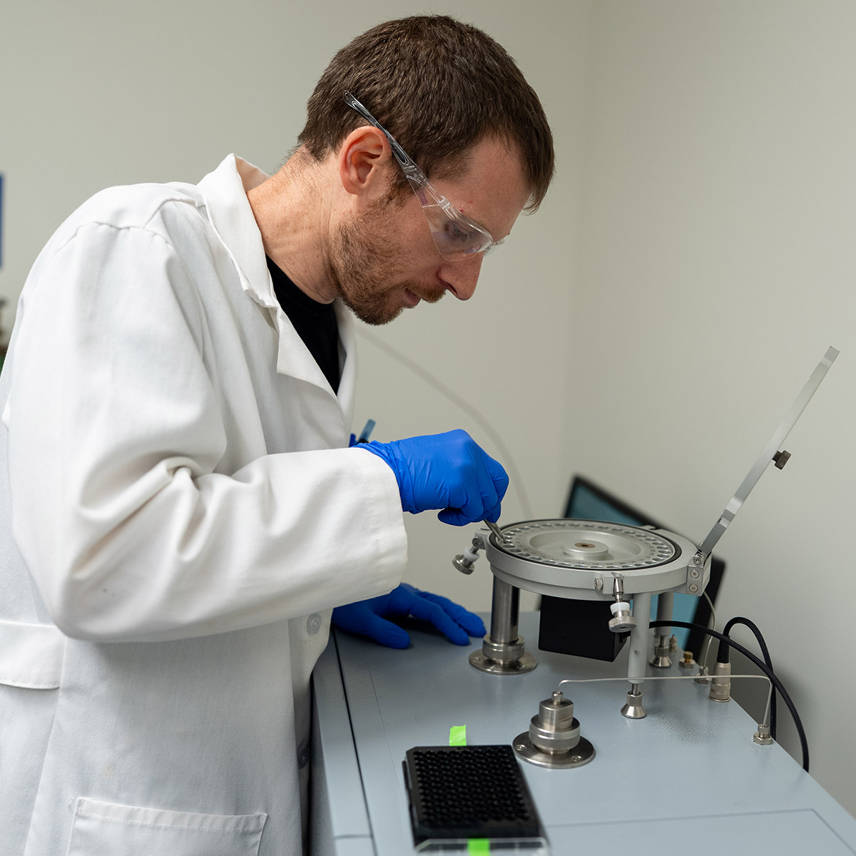 Compositional analysis at Bigelow Laboratory